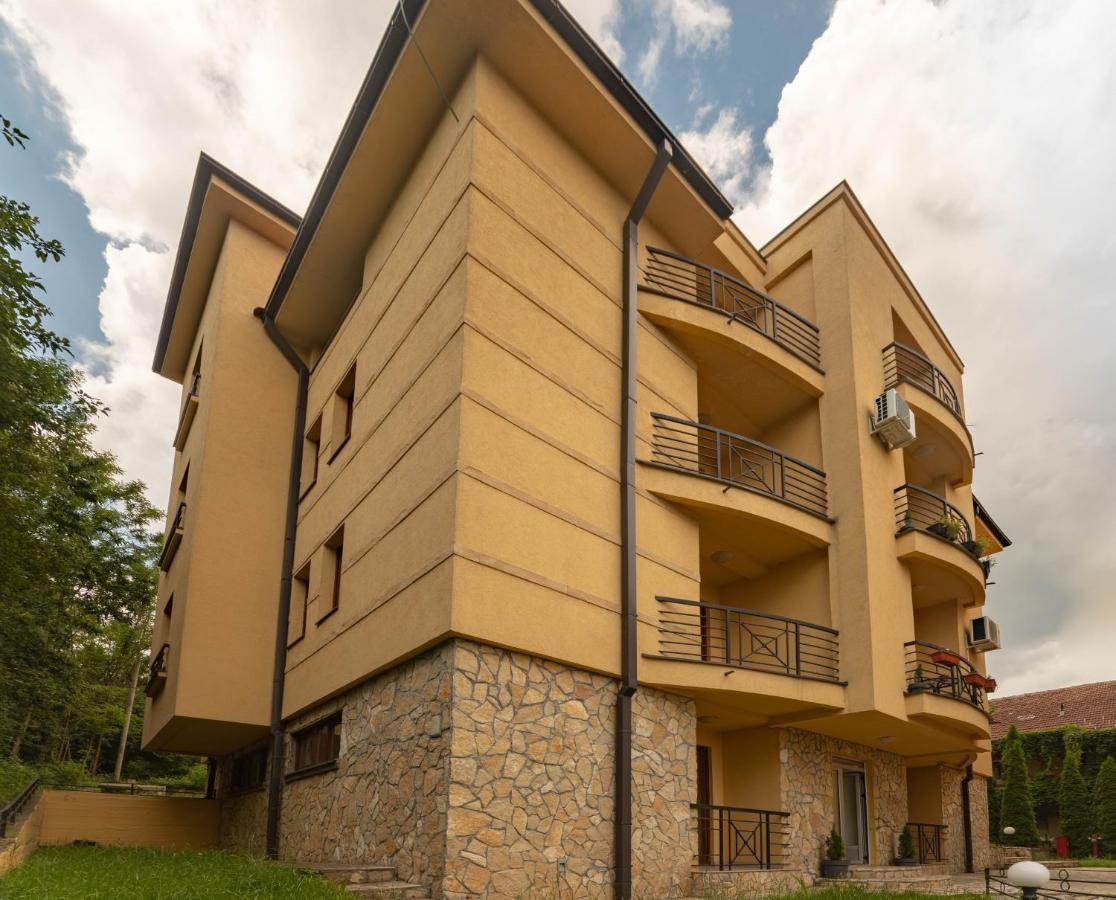 Apartman Modena Lux Vrnjačka Banja Екстериор снимка