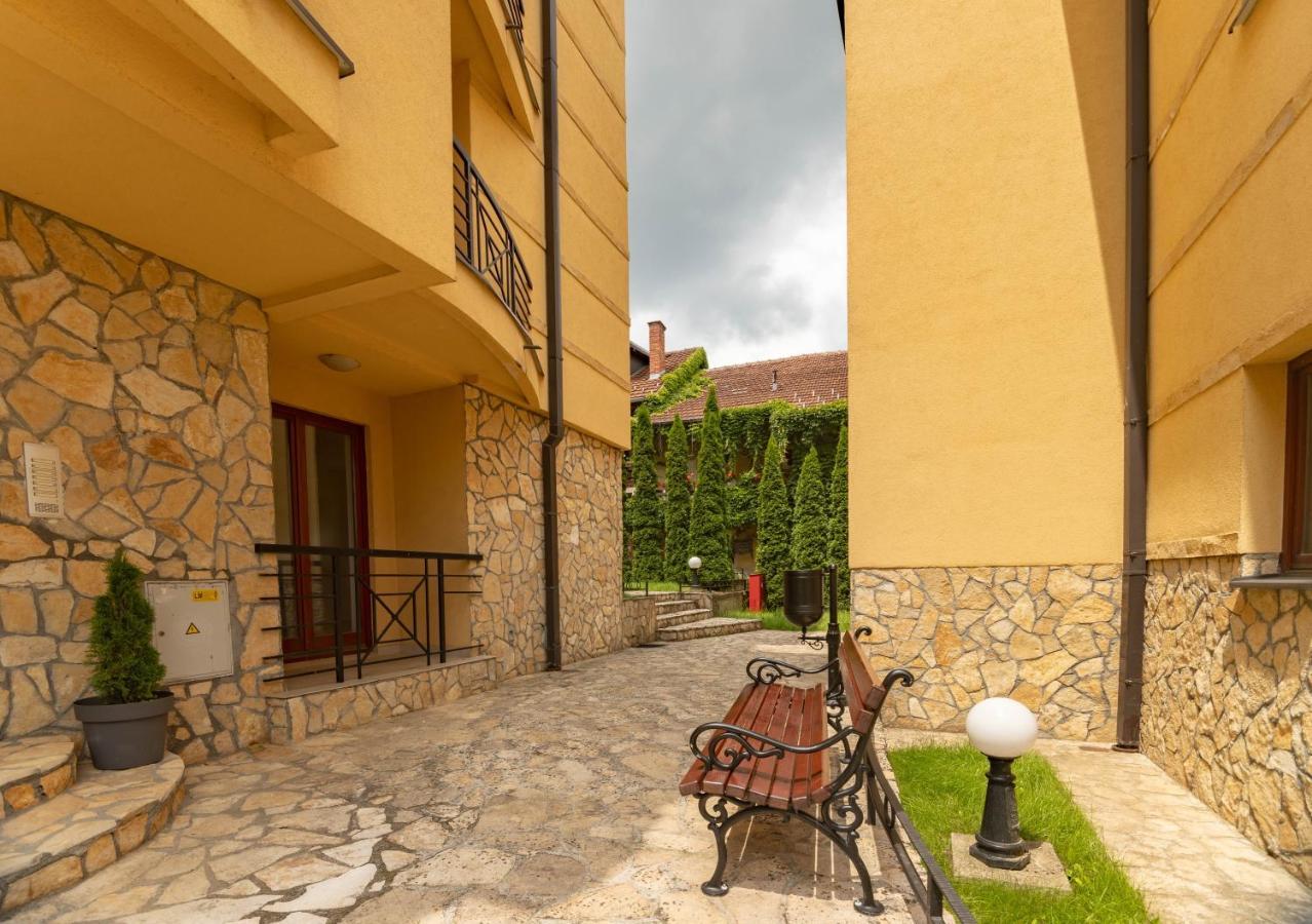 Apartman Modena Lux Vrnjačka Banja Екстериор снимка